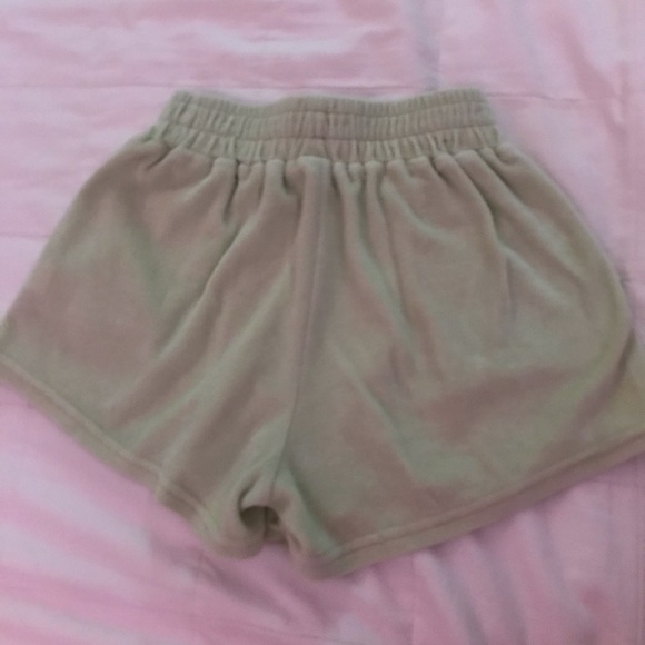 soft shorts - Picture 2 of 2